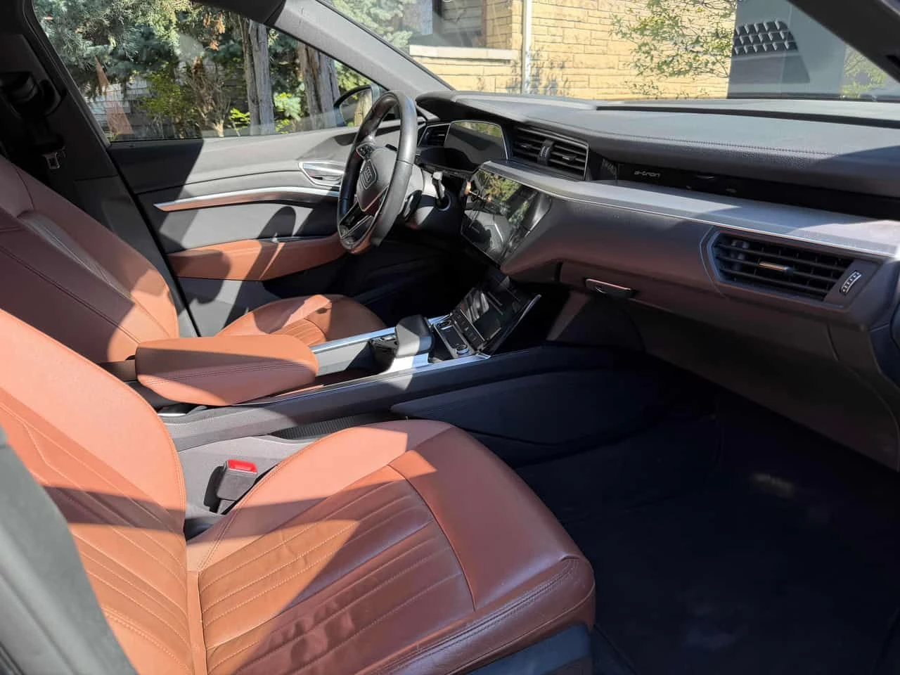 Audi E-Tron PROGRESSIVE * KEYLESS* ��������* ��������* DIGITAL | Mobile.bg � ����������� 8