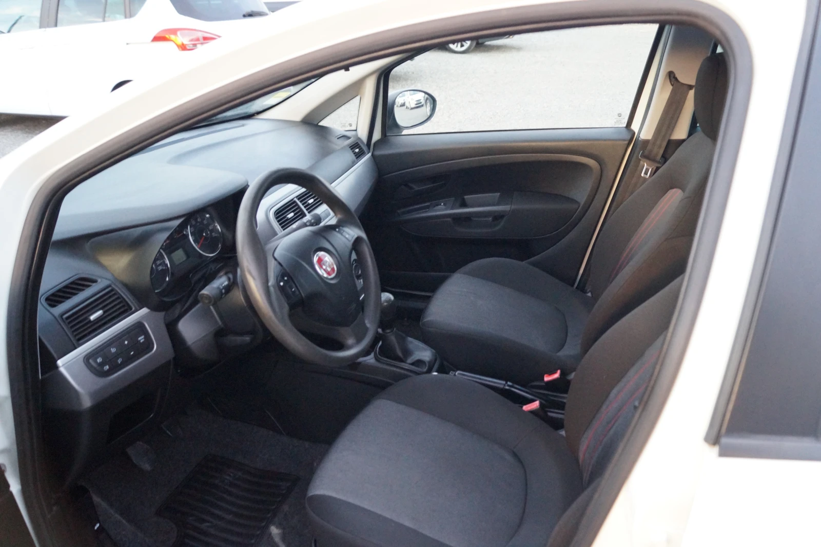 Fiat Punto, снимка 8 - Автомобили и джипове - 54597106