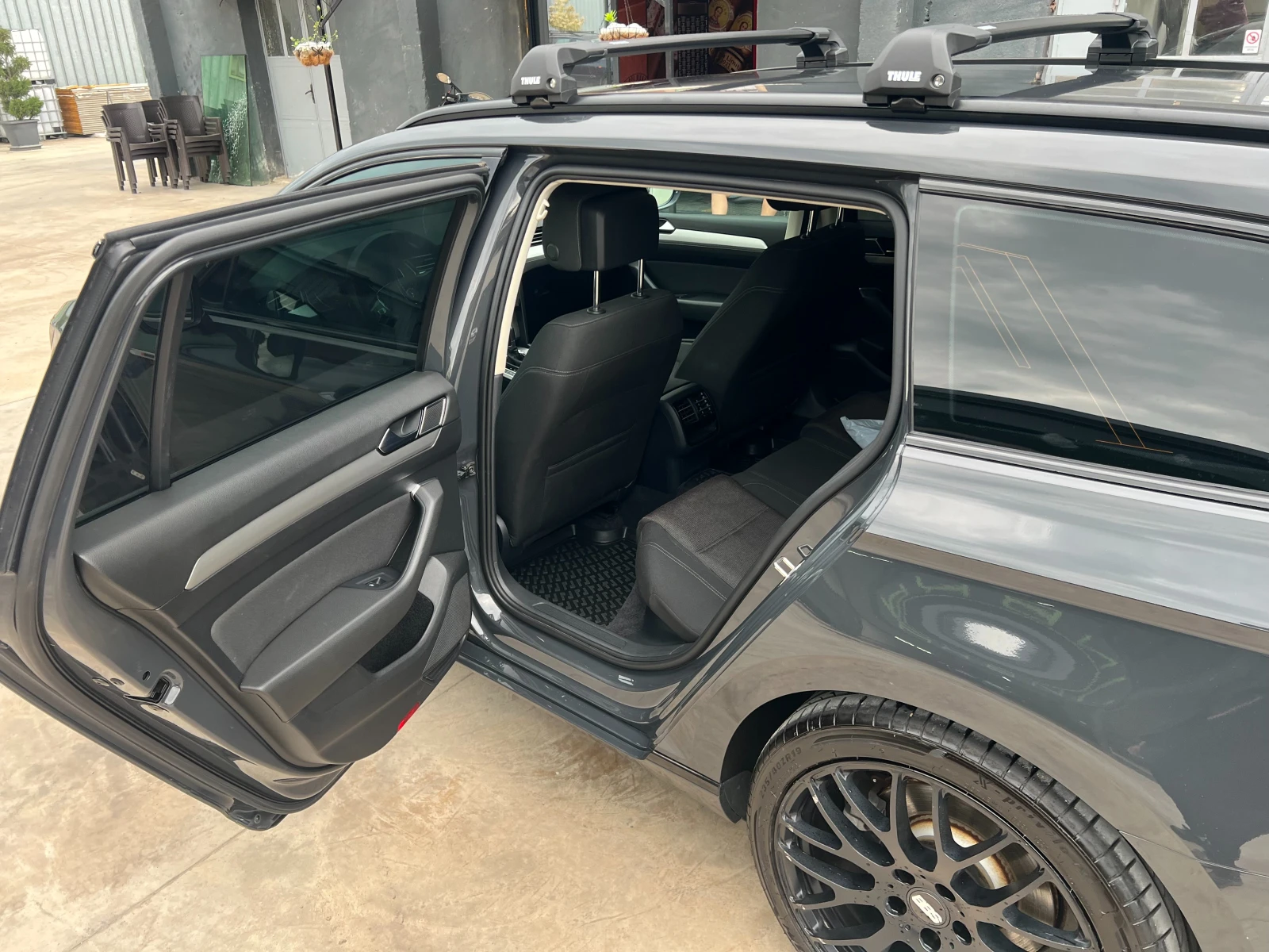 VW Passat 2.0 bitdi, снимка 4 - Автомобили и джипове - 54612755