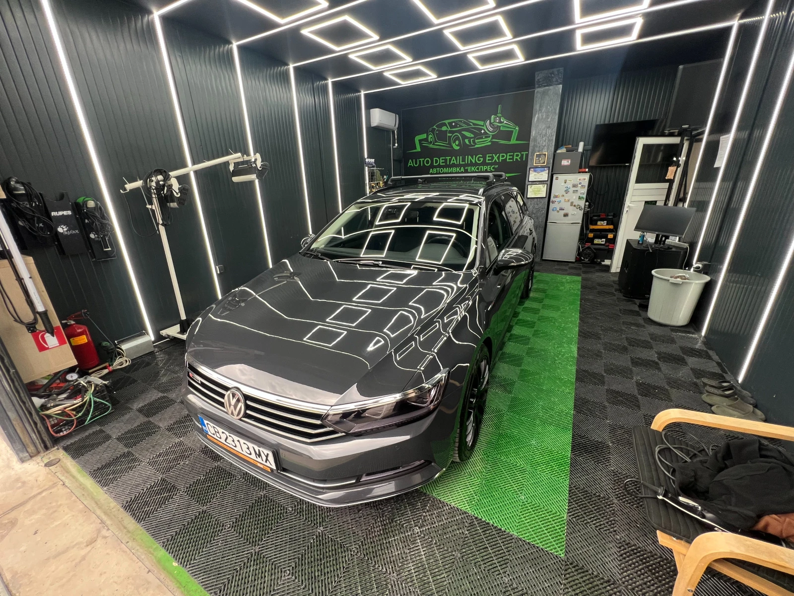 VW Passat 2.0 bitdi, снимка 6 - Автомобили и джипове - 54612755