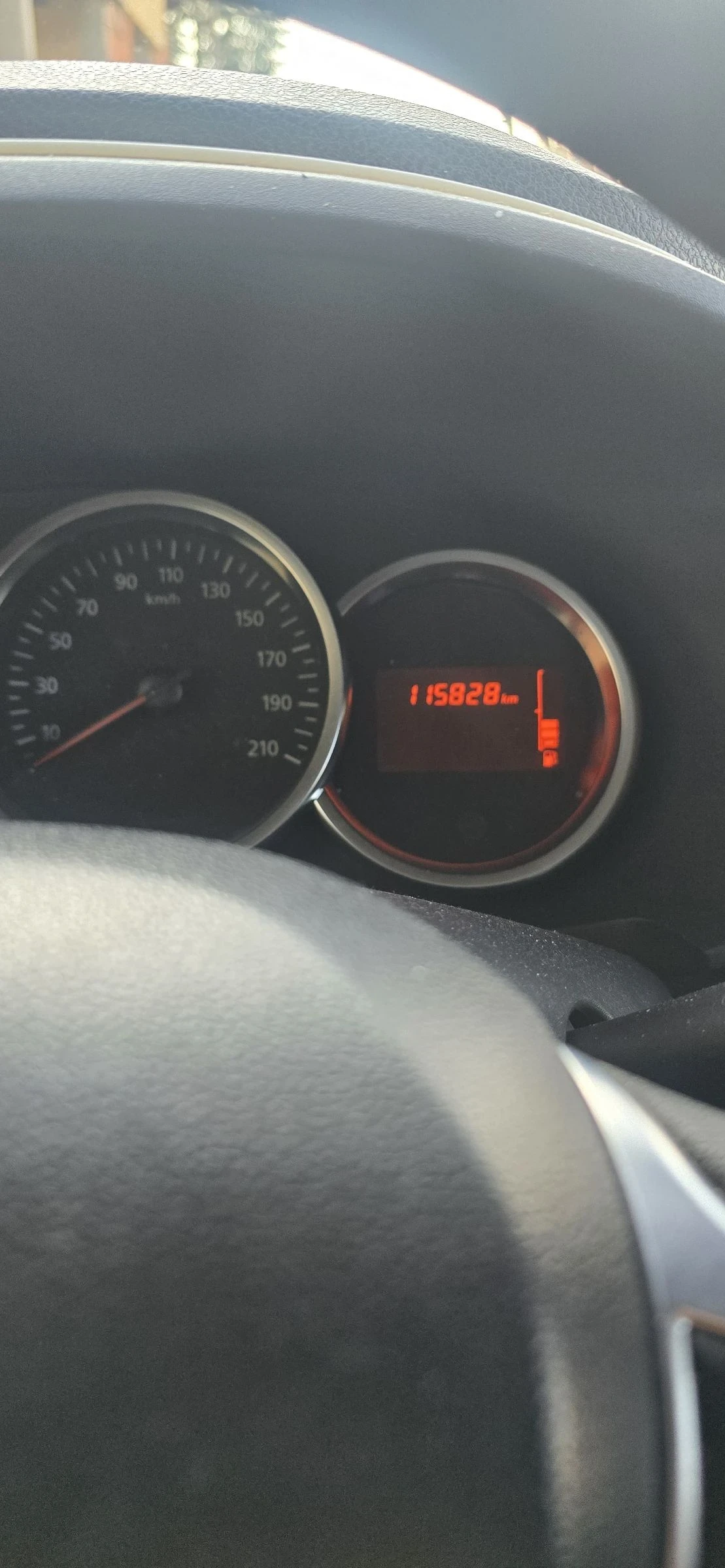 Dacia Dokker 1.б газ , снимка 12 - Автомобили и джипове - 54682481