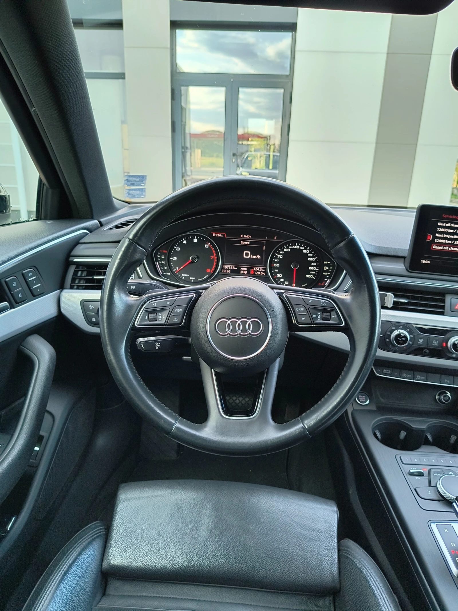Audi A4 2.0TFSI Quattro S-line 107000km, снимка 12 - Автомобили и джипове - 55514423