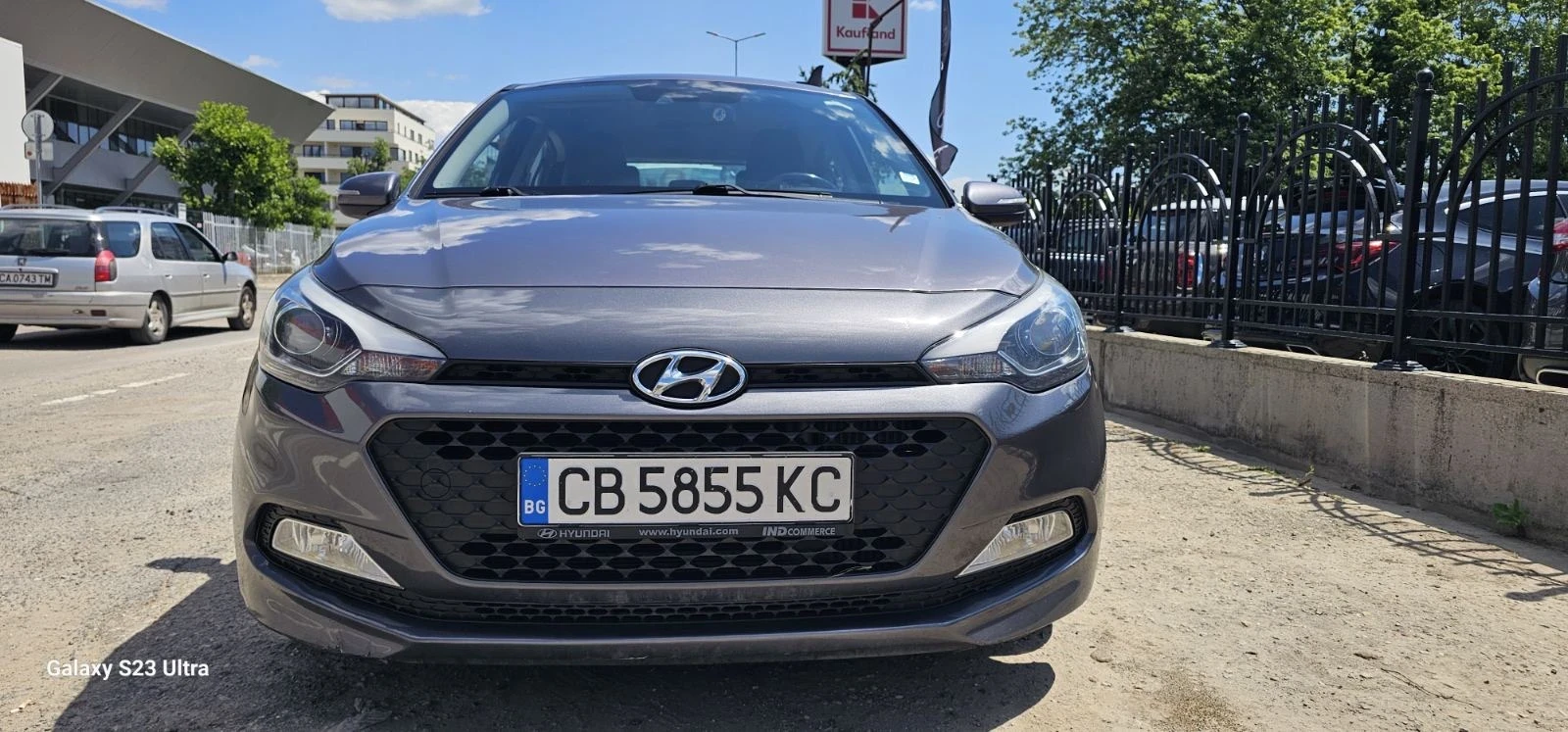Hyundai I20 1.1 CRDi-75 k.s, EURO 6, Каско, ГО, винетка, снимка 3 - Автомобили и джипове - 54932269