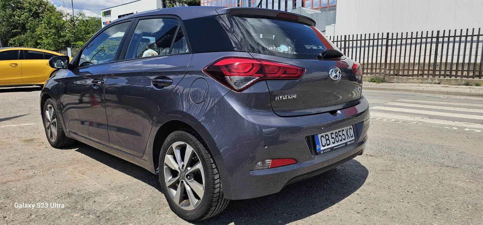 Hyundai I20 1.1 CRDi-75 k.s, EURO 6, Каско, ГО, винетка, снимка 2 - Автомобили и джипове - 54932269