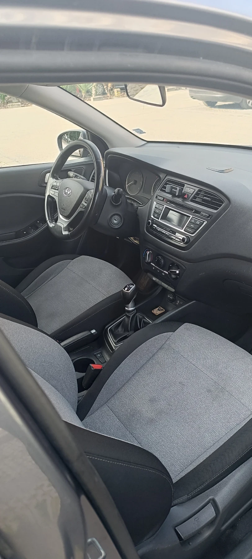 Hyundai I20 1.1 CRDi-75 k.s, EURO 6, Каско, ГО, винетка, снимка 11 - Автомобили и джипове - 54932269