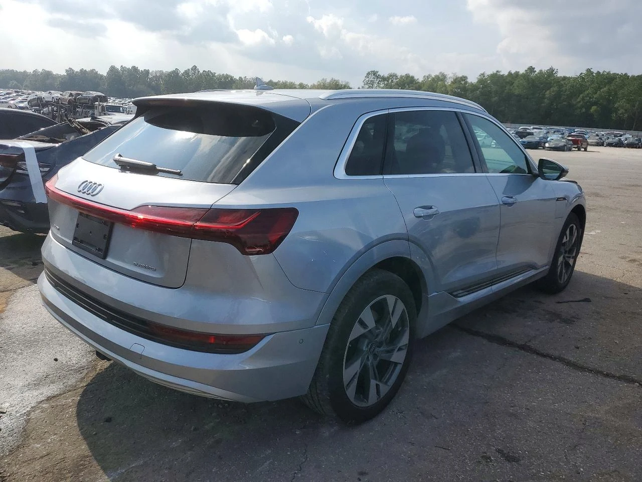 Audi E-Tron * PREMIUM* PLUS*  | Mobile.bg � ����������� 4