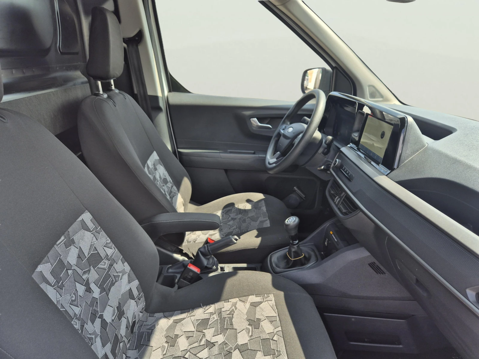 Ford Courier 1.5 EcoBlue, снимка 10 - Автомобили и джипове - 55270343