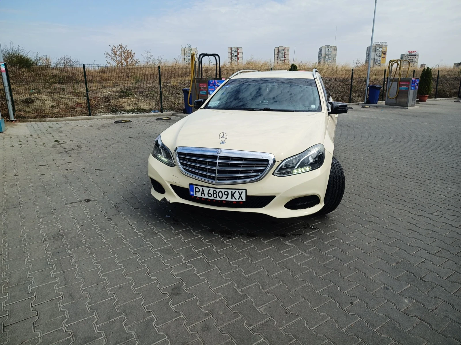 Mercedes-Benz E 220