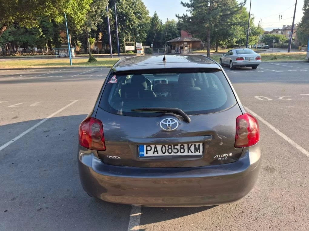 Toyota Auris, снимка 7 - Автомобили и джипове - 56021170