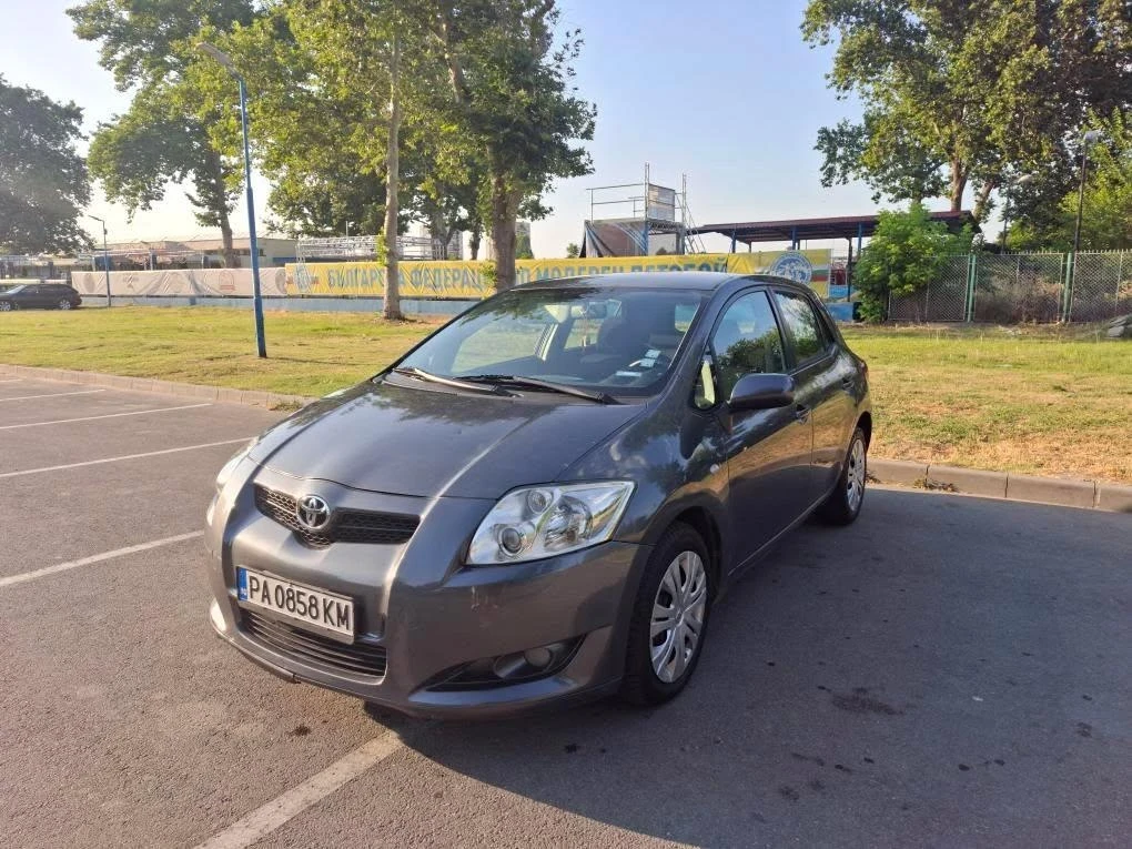 Toyota Auris, снимка 4 - Автомобили и джипове - 56021170