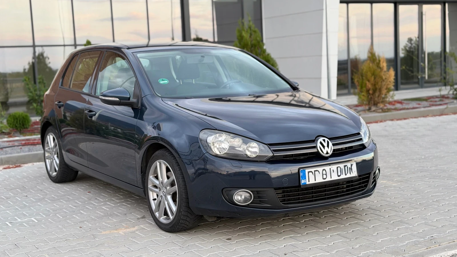 VW Golf 1.6 LPG 102кс., снимка 3 - Автомобили и джипове - 56557402