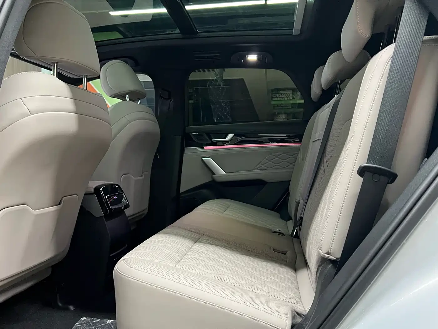 BYD Tang New Energy 2024 DM-p Glory Edition 215KM AWD Premi | Mobile.bg � ����������� 15