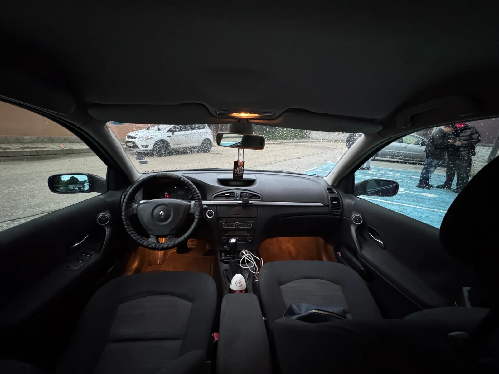Renault Laguna, снимка 4 - Автомобили и джипове - 56726602
