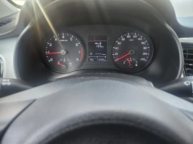 Kia Stonic 1.2i като нова - 21900 лв. - 19154921 12