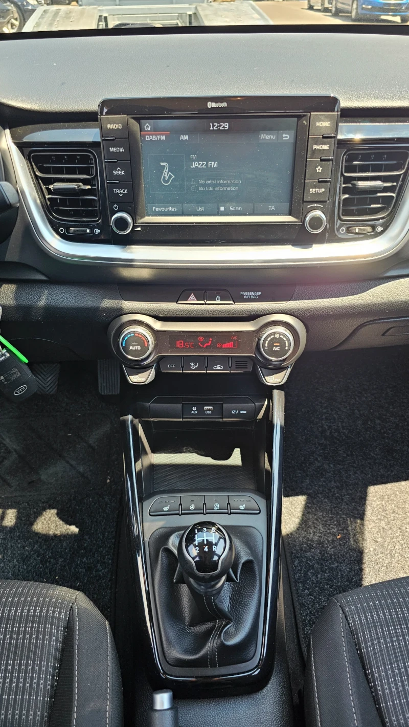 Kia Stonic 1.2, снимка 10 - Автомобили и джипове - 50953416