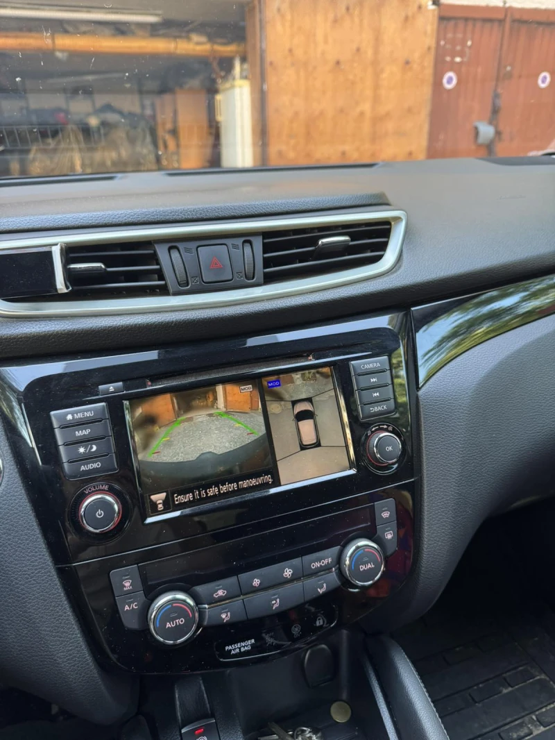 Nissan Qashqai, снимка 10 - Автомобили и джипове - 51337370