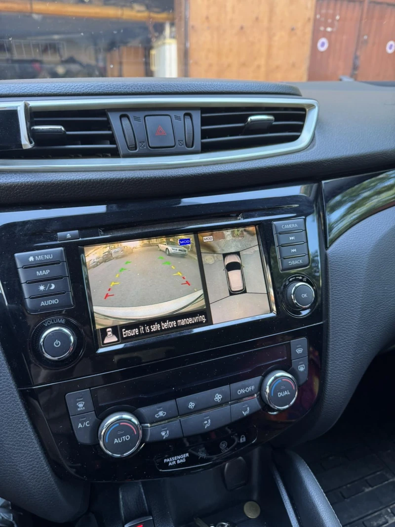 Nissan Qashqai, снимка 9 - Автомобили и джипове - 51337370