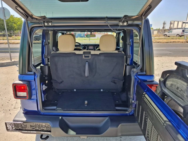 Jeep Wrangler JL 3, 6 V6 , снимка 7 - Автомобили и джипове - 52669927