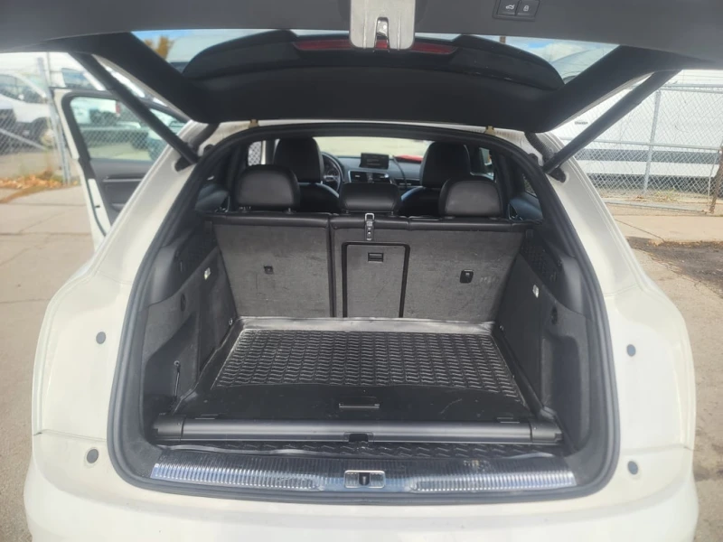 Audi Q3 2018 TECHNIK QUATTRO * БЕЗ ПЪРВОНАЧАЛНА ВНОСКА* , снимка 17 - Автомобили и джипове - 52728710