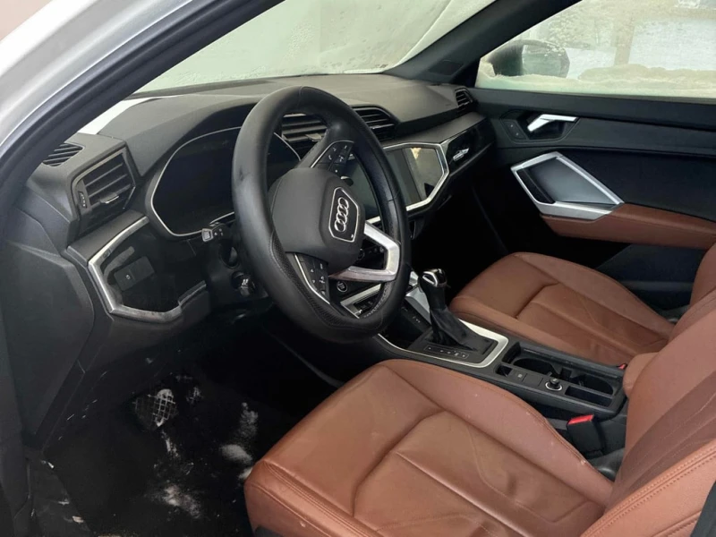 Audi Q3 2021 Komfort 45 TFSI quattro * CARFAX * , снимка 8 - Автомобили и джипове - 53014097