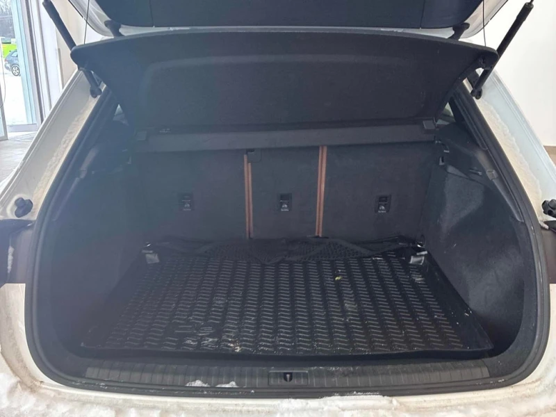 Audi Q3 2021 Komfort 45 TFSI quattro * CARFAX * , снимка 15 - Автомобили и джипове - 53014097