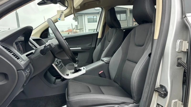 Volvo XC60 2.4 momentum AWD 163k.6-скорости!, снимка 10 - Автомобили и джипове - 53213501