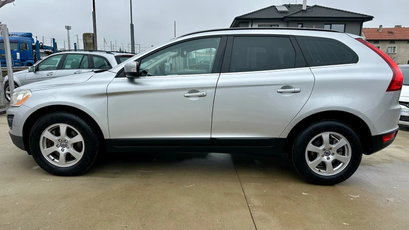Volvo XC60 2.4 momentum AWD 163k.6-скорости!, снимка 8 - Автомобили и джипове - 53213501