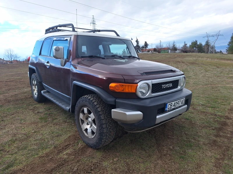 Toyota Fj cruiser 4.0 i V6 Automatic, LPG, А-Trac, Блокаж на диф, снимка 2 - Автомобили и джипове - 53294093
