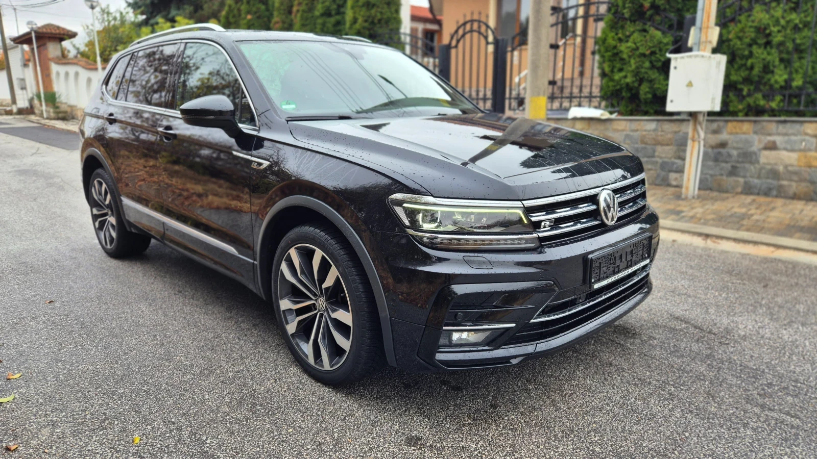 VW Tiguan Rline/2.0TSI-220кс/4х4/7места  - изображение 2