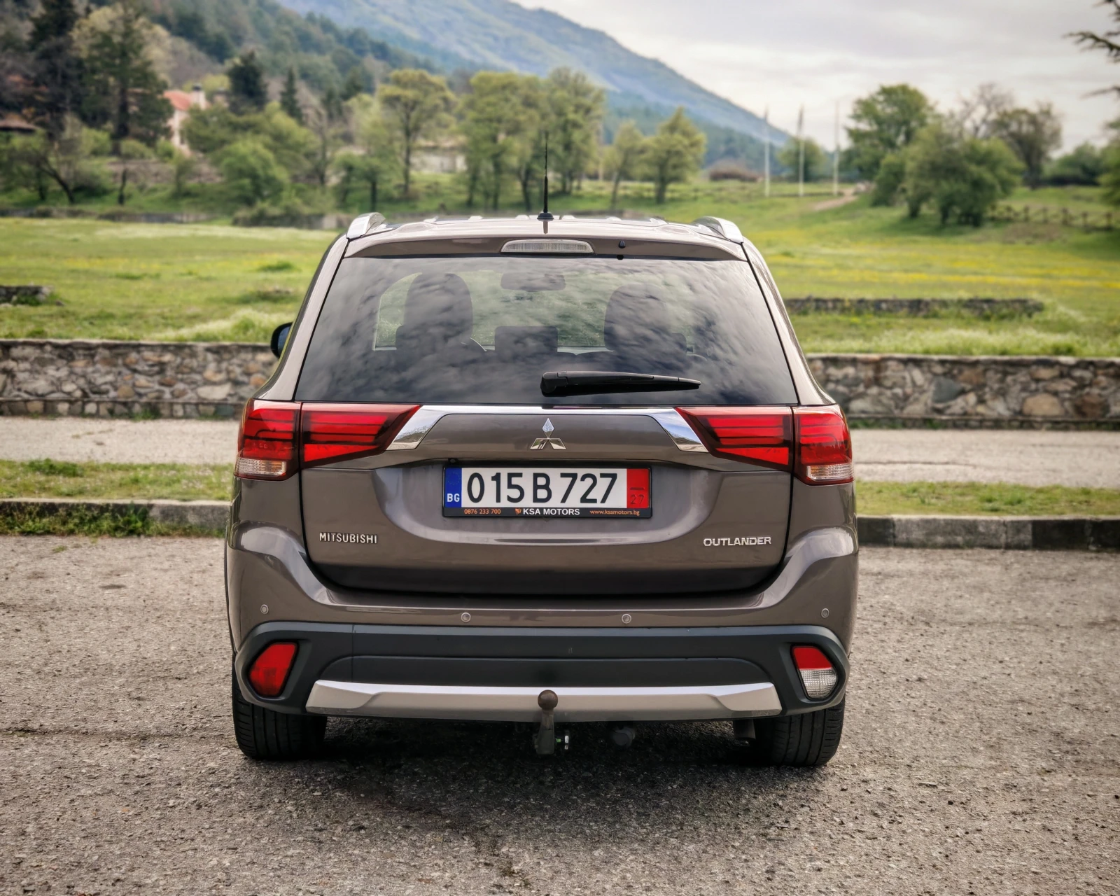 Mitsubishi Outlander 4WD 2.2 АВТОМАТ НАВИ Keylessgo 6+ 1 - изображение 6