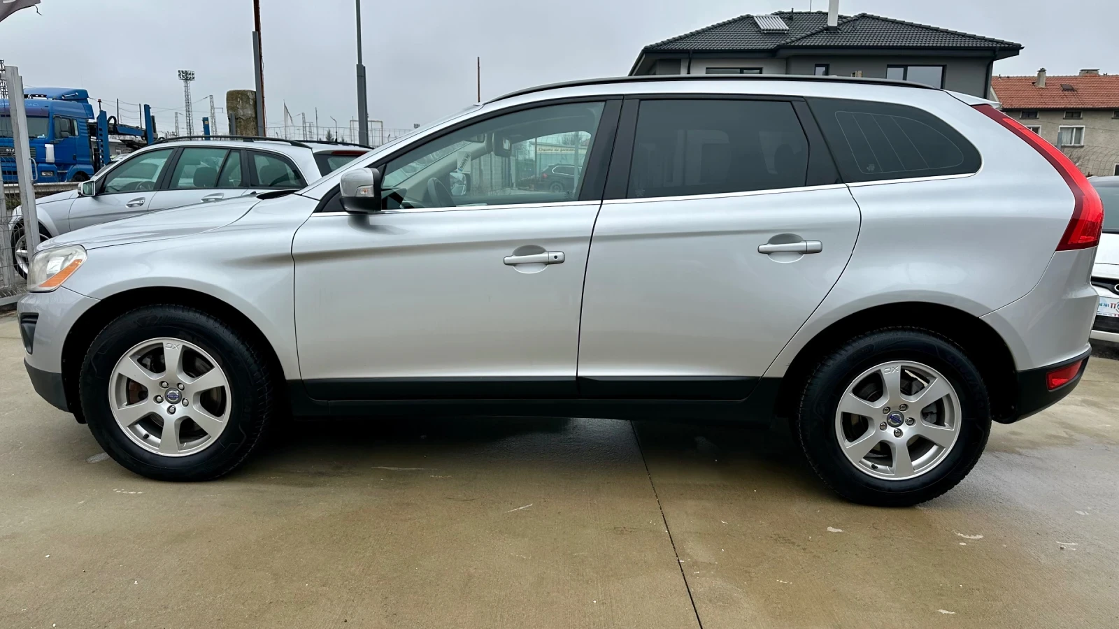 Volvo XC60 2.4 momentum AWD 163k.6-скорости! - изображение 8