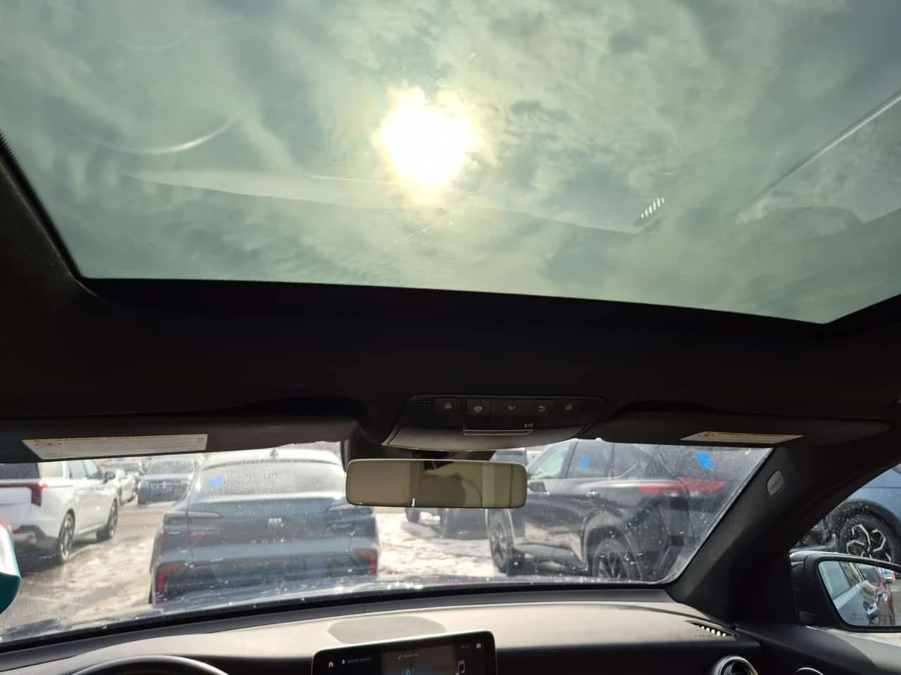 Mercedes-Benz GLC 300 CARFAX /2 Ключа/Нави/Подгрев/Панорама, снимка 11 - Автомобили и джипове - 54053183