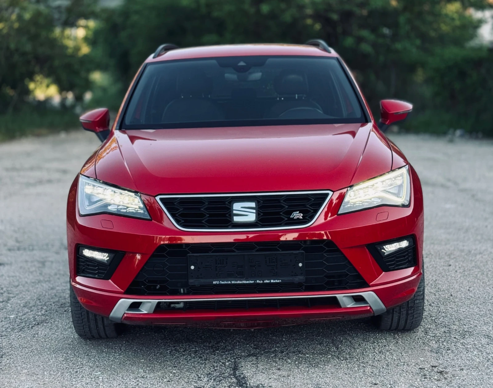 Seat Ateca 2.0FR 4x4, снимка 2 - Автомобили и джипове - 54690604