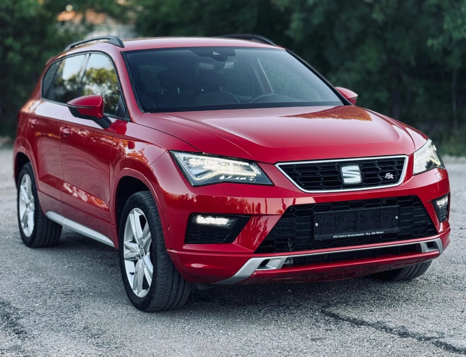Seat Ateca 2.0FR 4x4, снимка 3 - Автомобили и джипове - 54690604