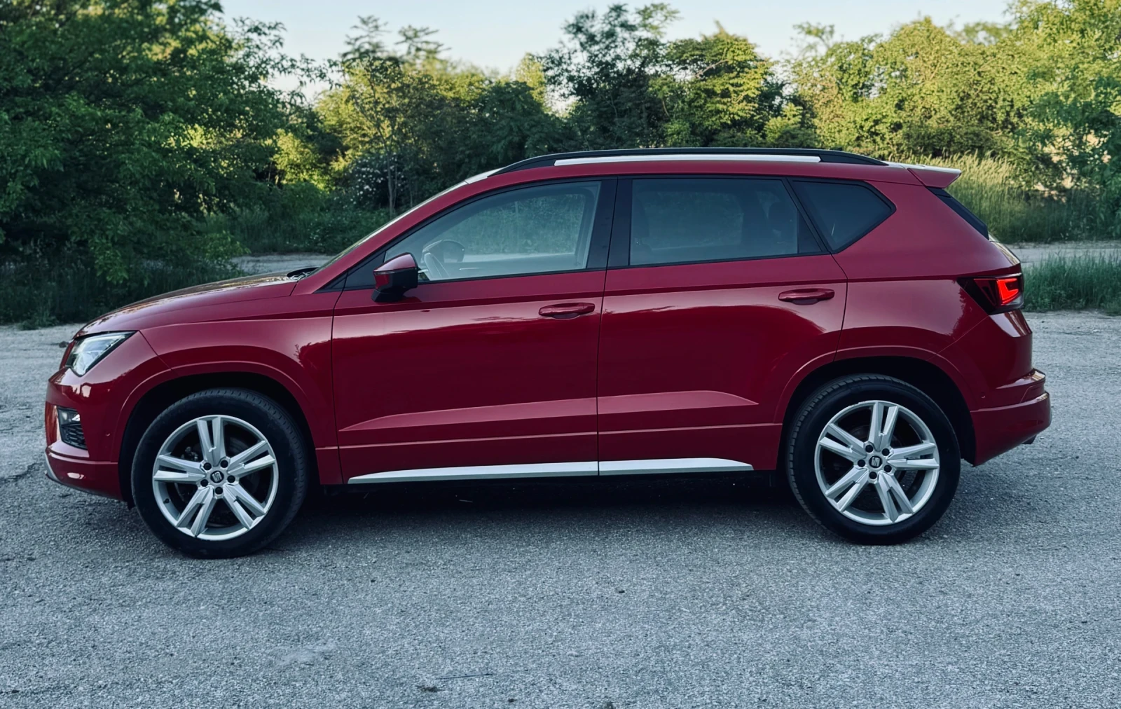 Seat Ateca 2.0FR 4x4, снимка 5 - Автомобили и джипове - 54690604