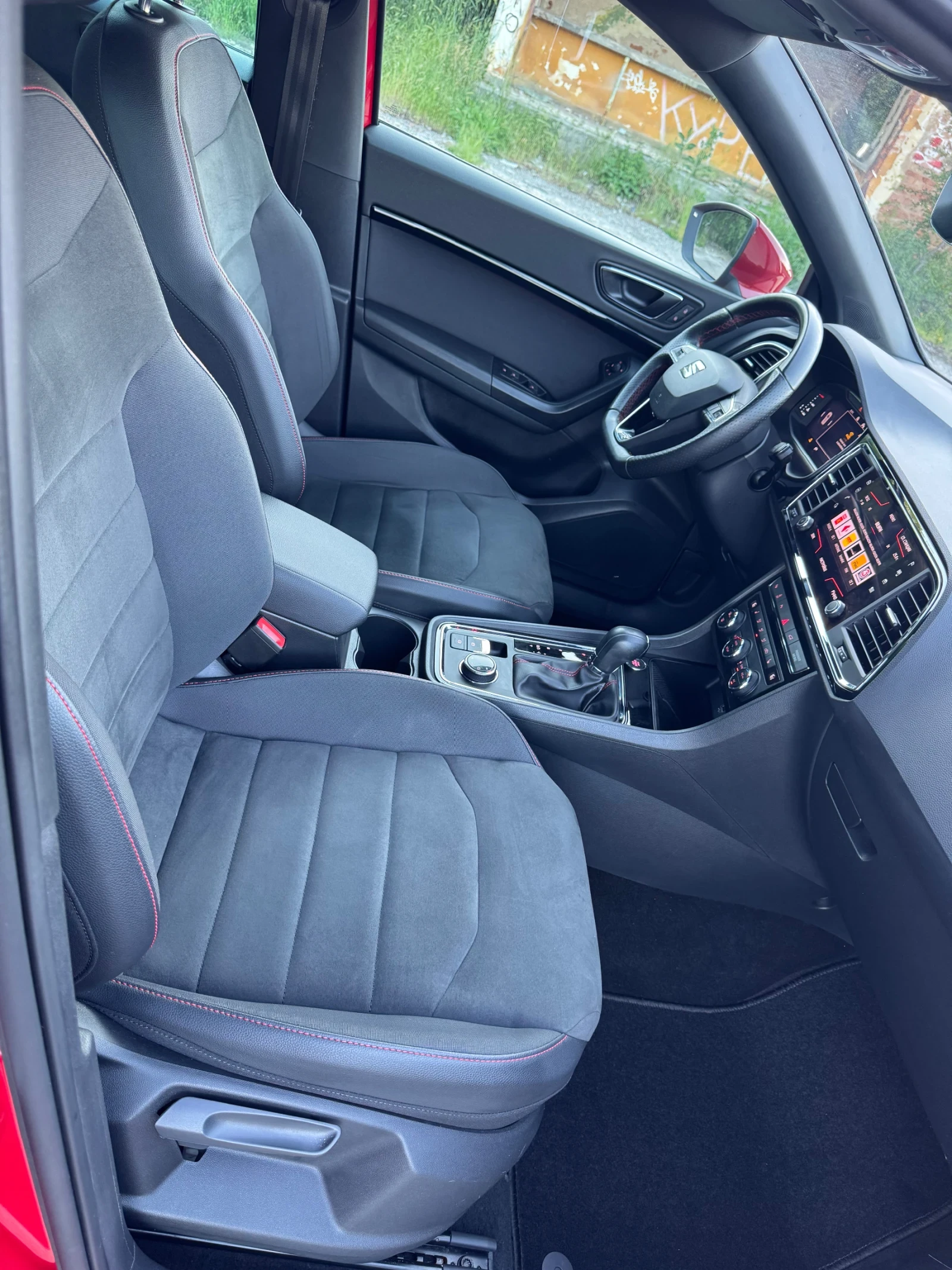 Seat Ateca 2.0FR 4x4, снимка 9 - Автомобили и джипове - 54690604
