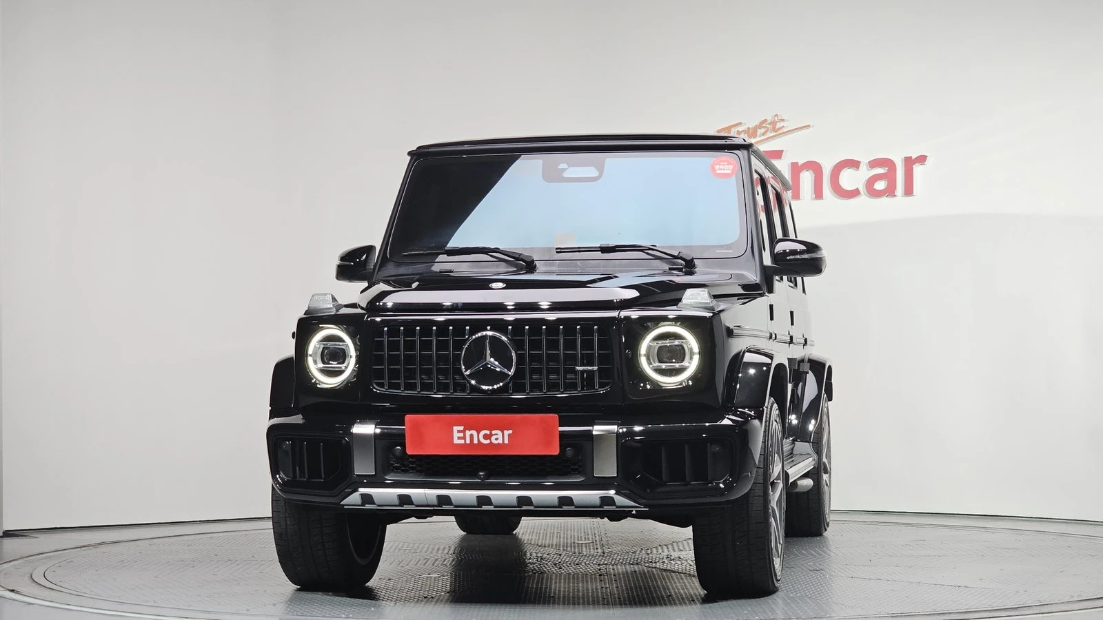 Mercedes-Benz G 63 AMG ЛЮК* 360* KEYLESS* ПОДГРЕВ ВОЛАН* КРАЙНА ЦЕНА, снимка 3 - Автомобили и джипове - 55308575