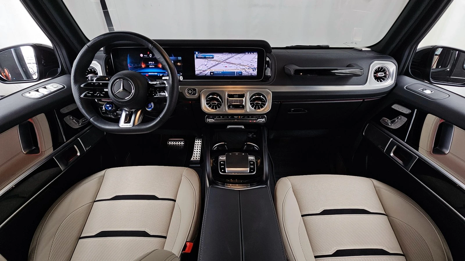 Mercedes-Benz G 63 AMG ЛЮК* 360* KEYLESS* ПОДГРЕВ ВОЛАН* КРАЙНА ЦЕНА, снимка 7 - Автомобили и джипове - 55308575