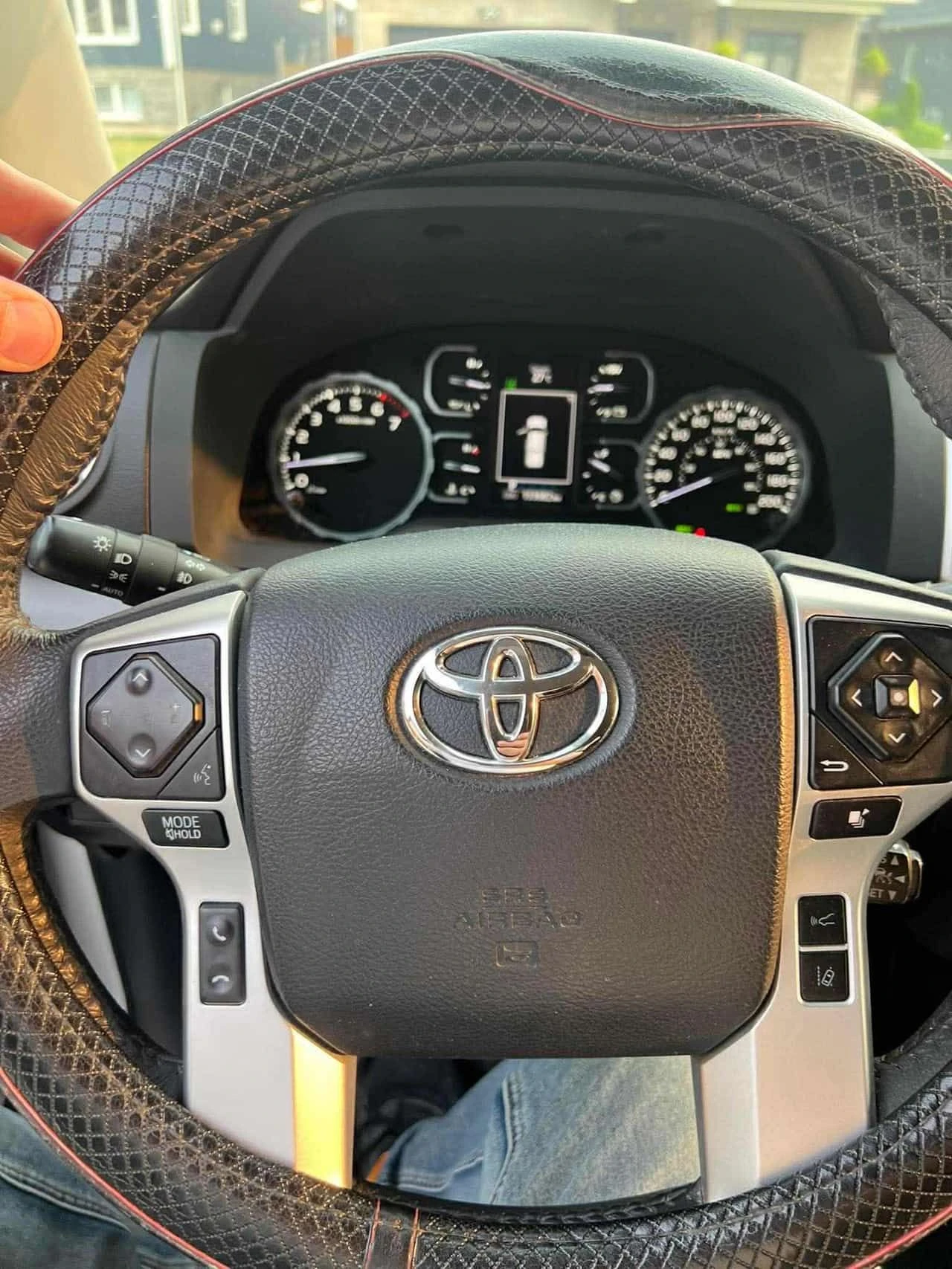 Toyota Tundra * 4x4 Double Cab * CARFAX * ЦЕНА ДО БГ, снимка 9 - Автомобили и джипове - 55322799