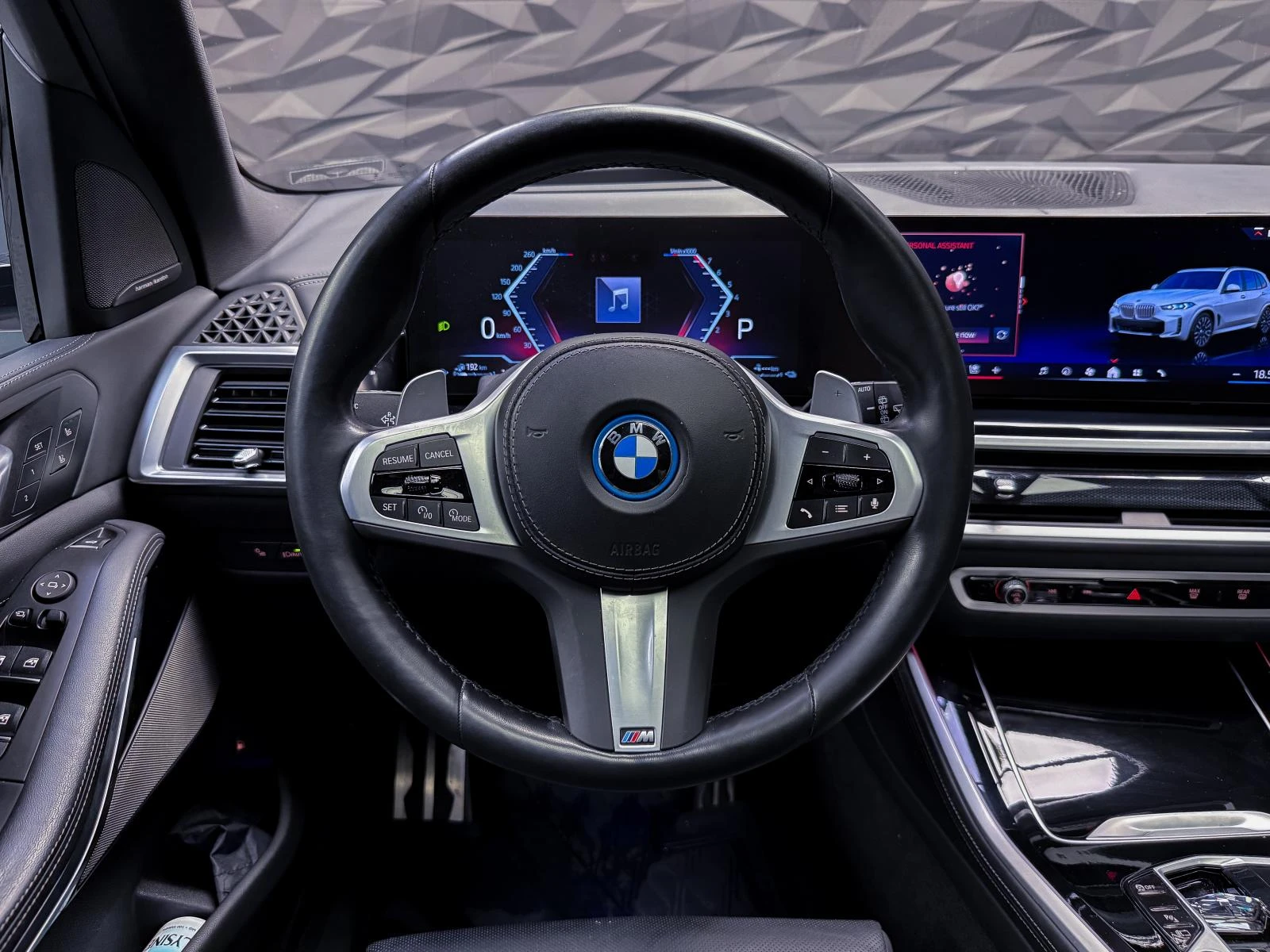 BMW X5 XDRIVE 50E* M SPORT* H&K* HUD* 360* PANO* ОБДУХВ* , снимка 14 - Автомобили и джипове - 55394941