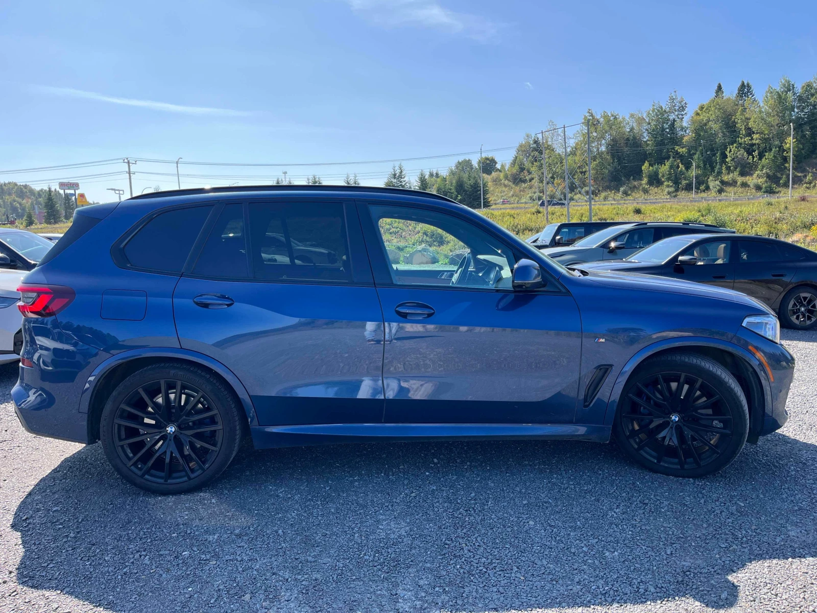BMW X5 M50i | CARFAX | ГЛАВНО ПРЕДСТАВИТЕЛСТВО НА BMW, снимка 4 - Автомобили и джипове - 56039360
