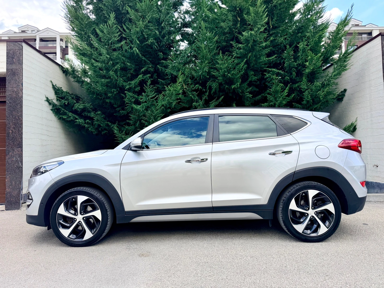 Hyundai Tucson 2.0CRDI PREMIUM 185�� ��������� ������� ��������  | Mobile.bg � ����������� 7