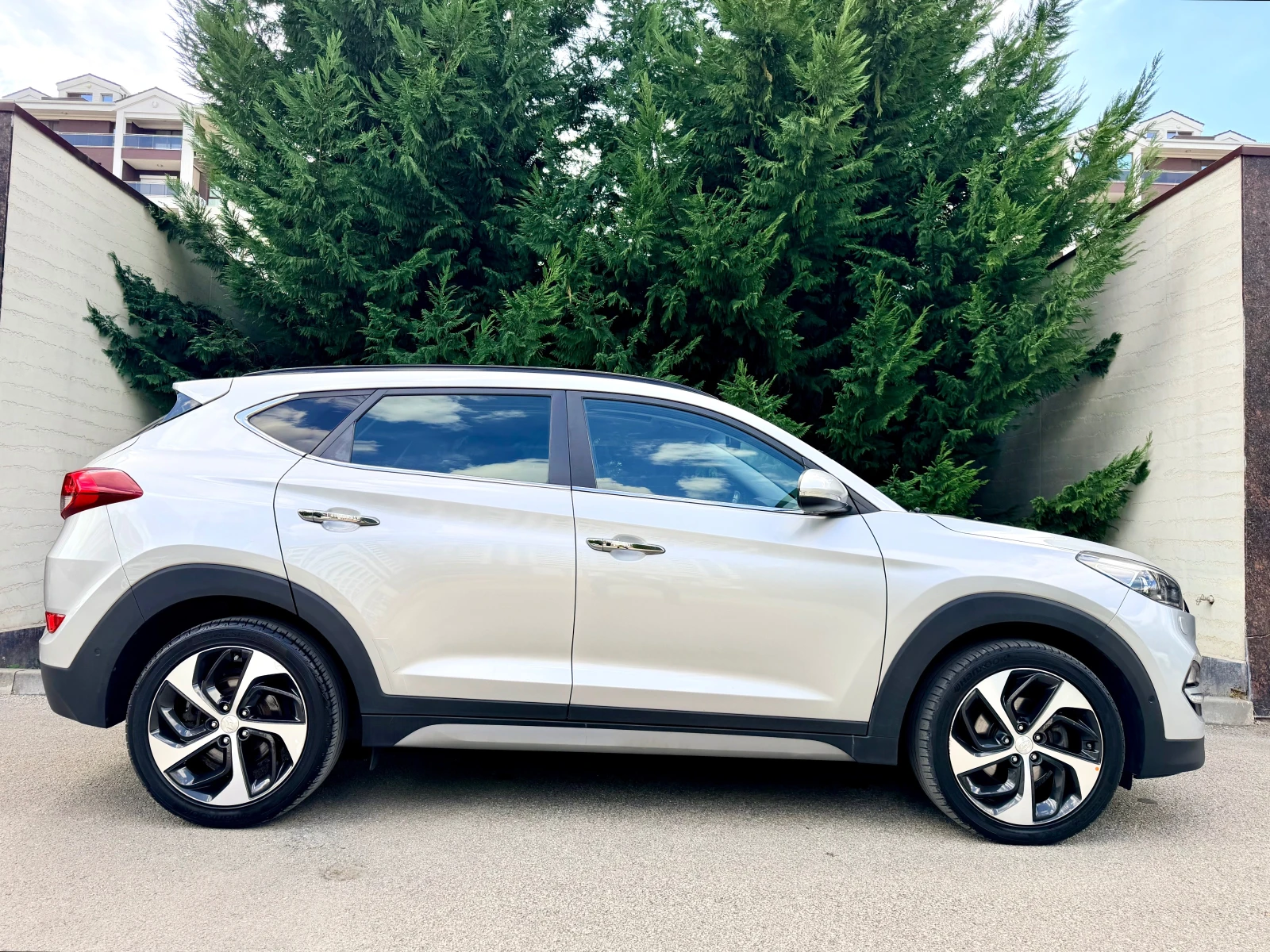 Hyundai Tucson 2.0CRDI PREMIUM 185�� ��������� ������� ��������  | Mobile.bg � ����������� 4