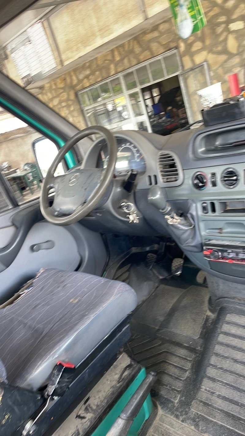 Mercedes-Benz Sprinter 208, снимка 7 - Бусове и автобуси - 49077436