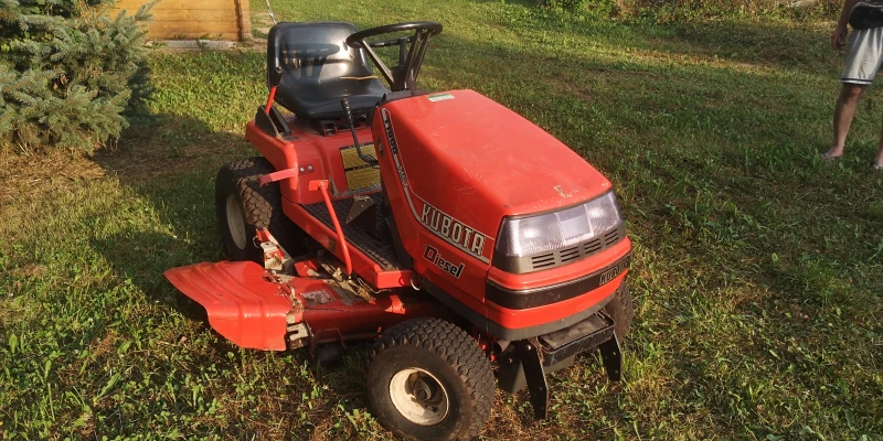 Трактор Kubota Т1600 HST, снимка 3 - Селскостопанска техника - 49599495