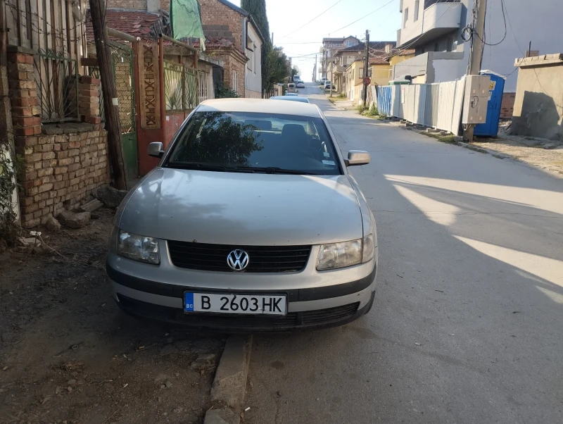 VW Passat, снимка 2 - Автомобили и джипове - 46986014