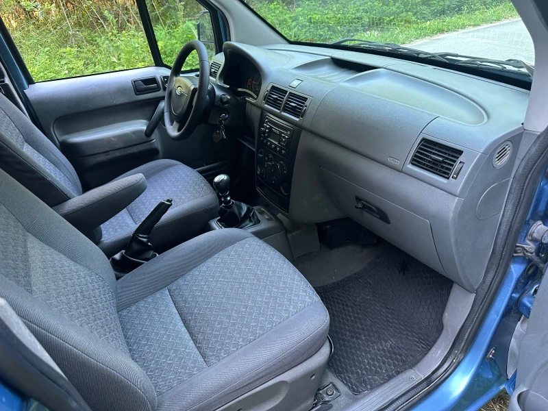 Ford Connect 1.8tdci, снимка 8 - Автомобили и джипове - 50682113