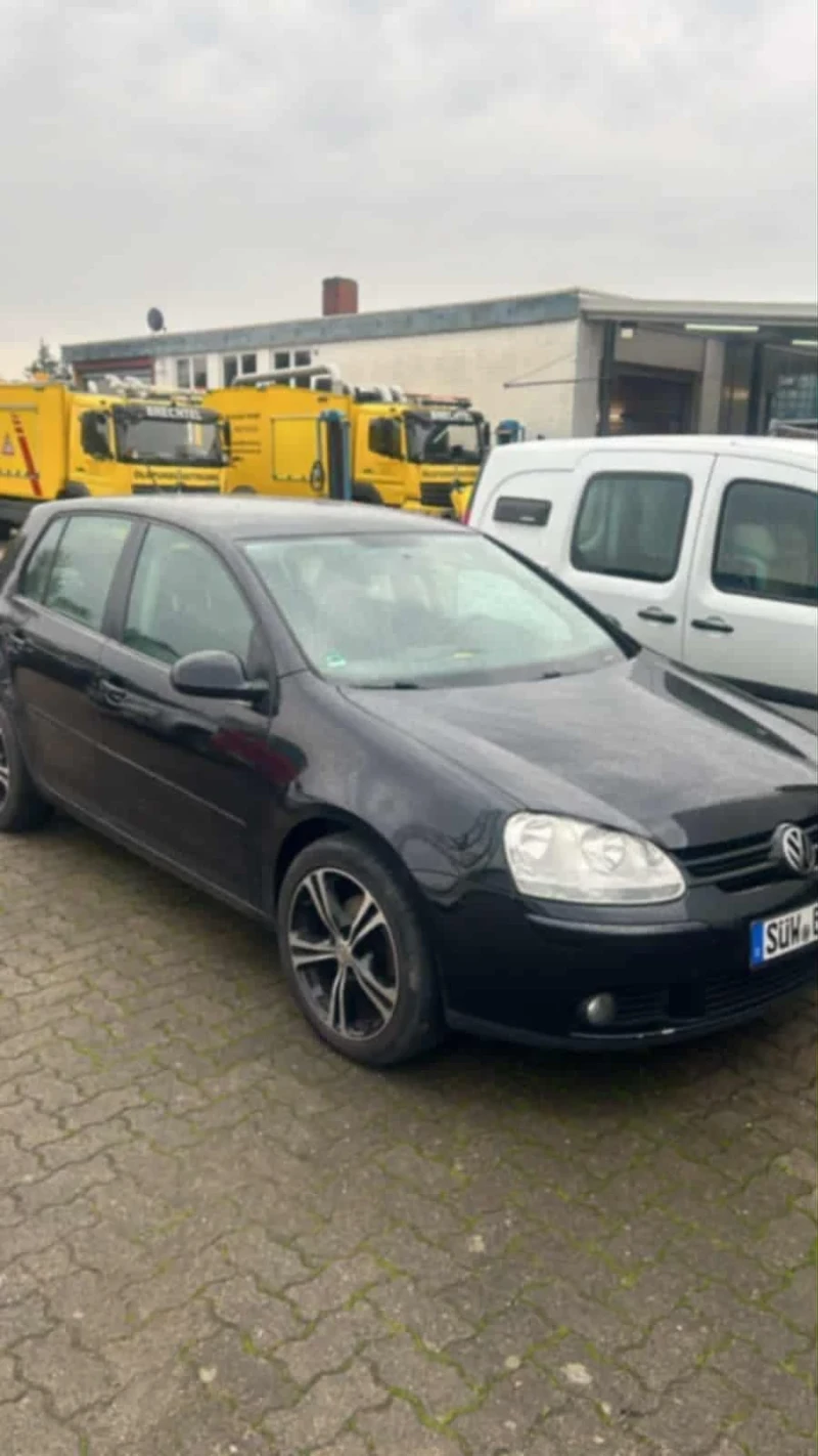 VW Golf, снимка 5 - Автомобили и джипове - 52462339
