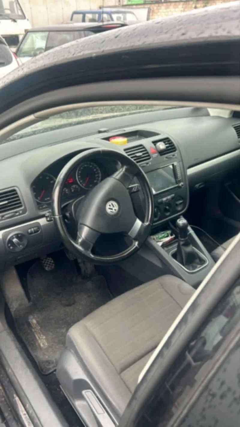 VW Golf, снимка 7 - Автомобили и джипове - 52462339