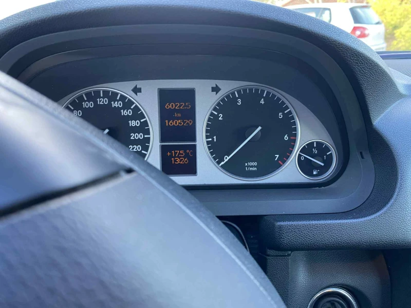 Mercedes-Benz B 170, снимка 9 - Автомобили и джипове - 52283324